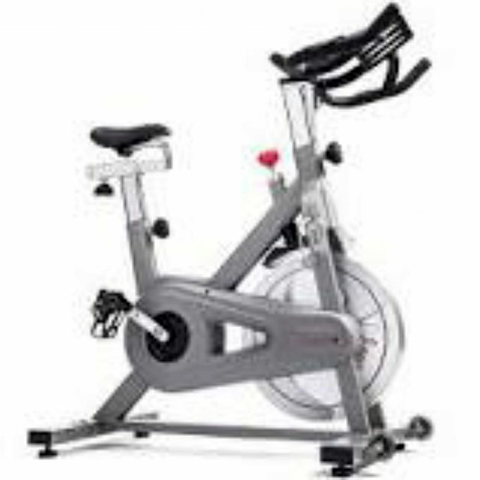 Recensione Di Bici Da Ciclismo Indoor Commerciale Sunny Health & Fitness SF-B1516